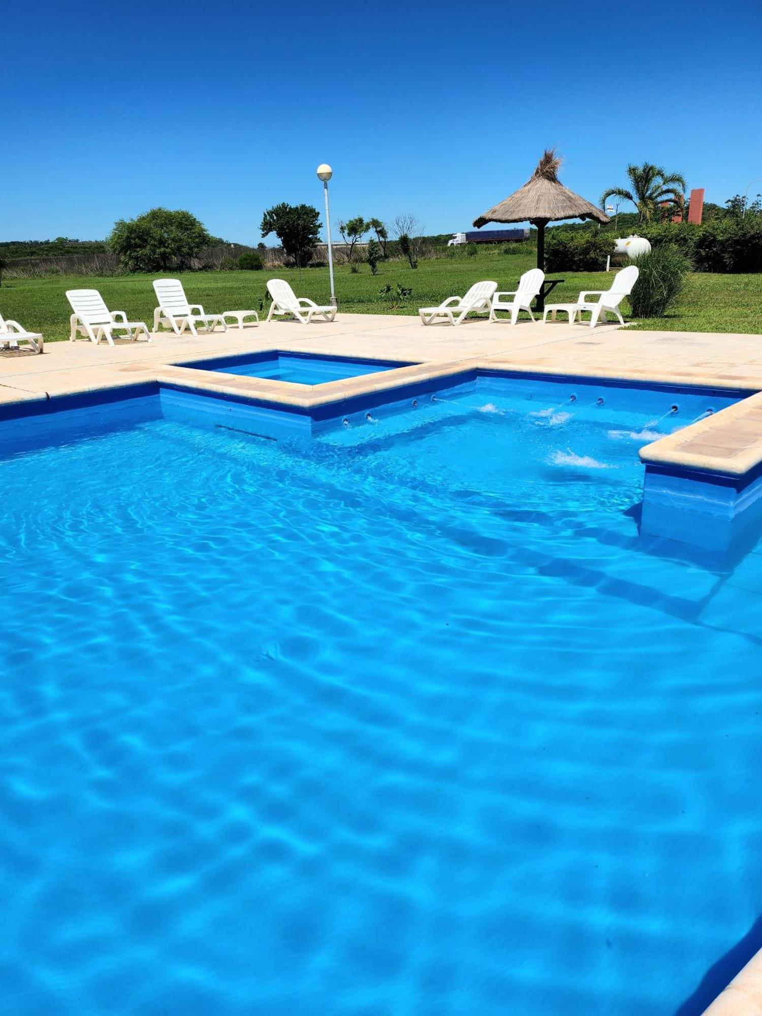 Howard Johnson Inn Rosario de la Frontera Buitenkant foto