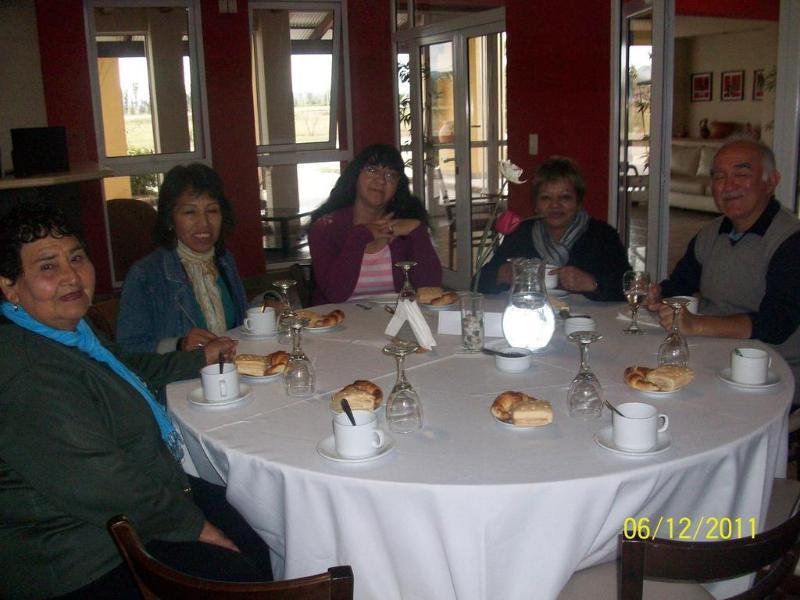 Howard Johnson Inn Rosario de la Frontera Buitenkant foto